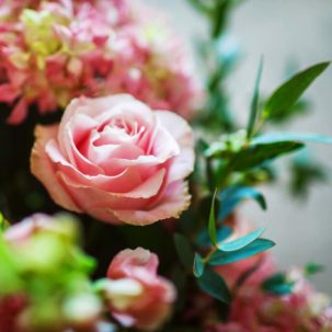 AddOnPackages_Flower_Bouquet-303x303